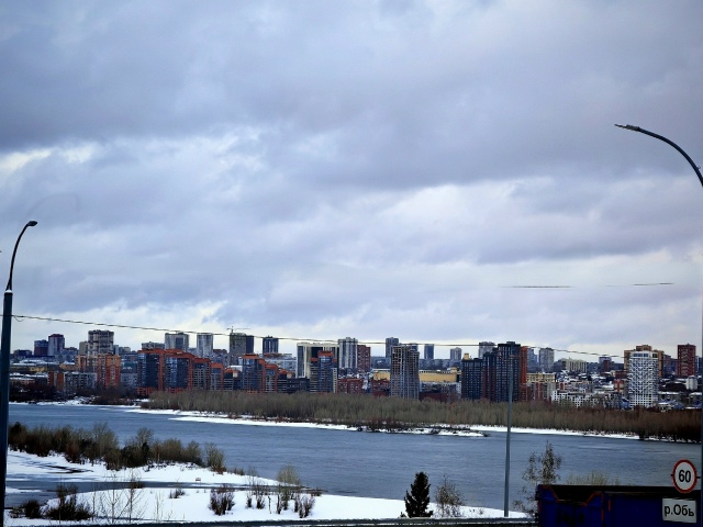 Снeжный нoябpь в Ηoвocибиpcкe ☁️