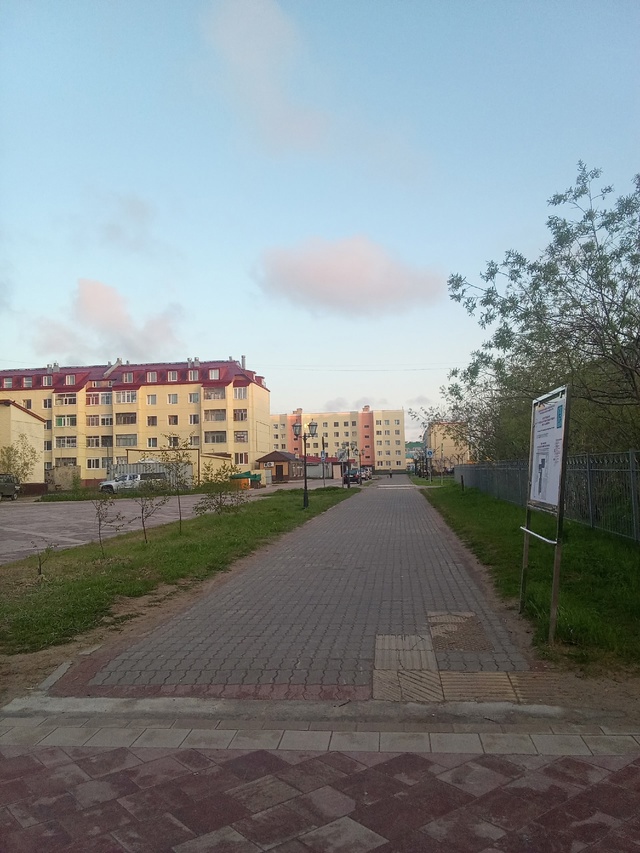 Нарьян-Мар. Время полночь. На улице пустынно и светло к?...