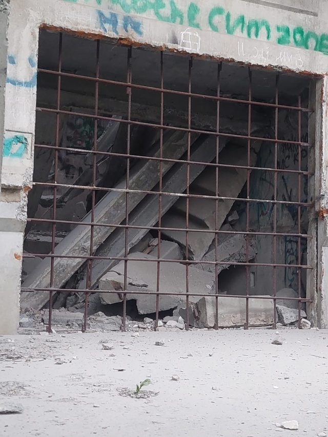 ‼️Подписчики пишут:
«Обвалилась пятиэтажная «заброш...