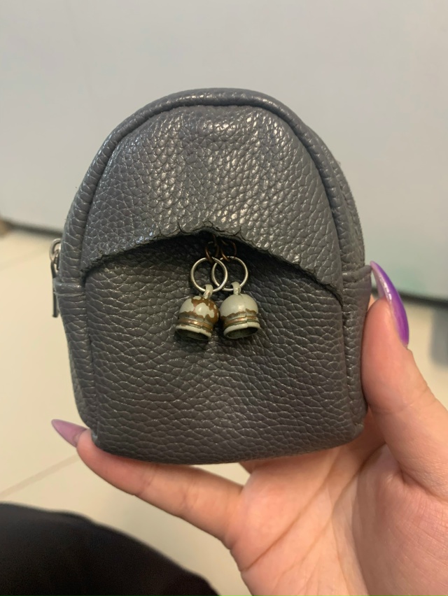 В торговом центре Кубус в Нео Бургере оставили кошель ?...