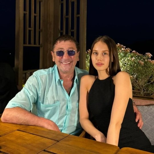 Самые неожиданные пары 2024 года ❤️
Эти истории доказыв...