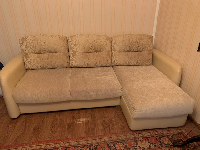 Отдам угловой диван,спальное место (200*140)+ подлокотники...