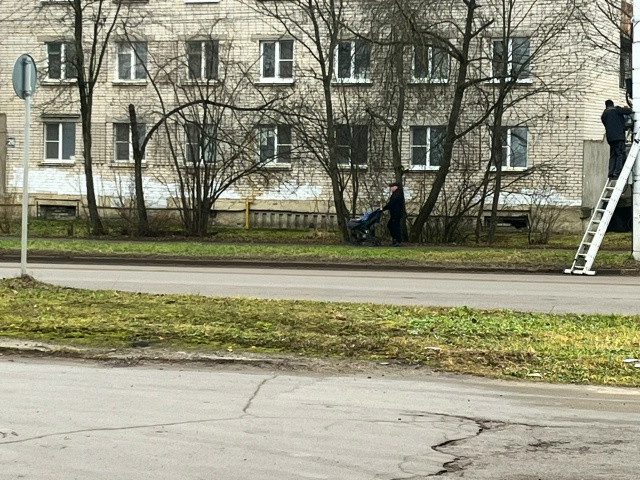 Переславль. Установщики камер слежения за правилами д?...