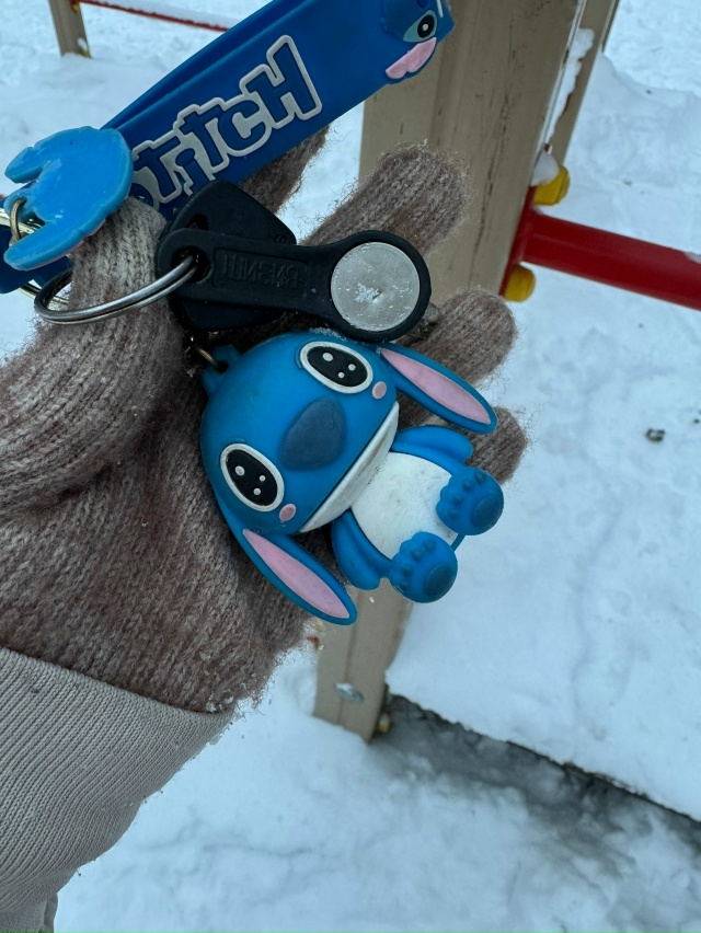 Утеряны документы 15-го числа в районе ДК или по дороге ?...