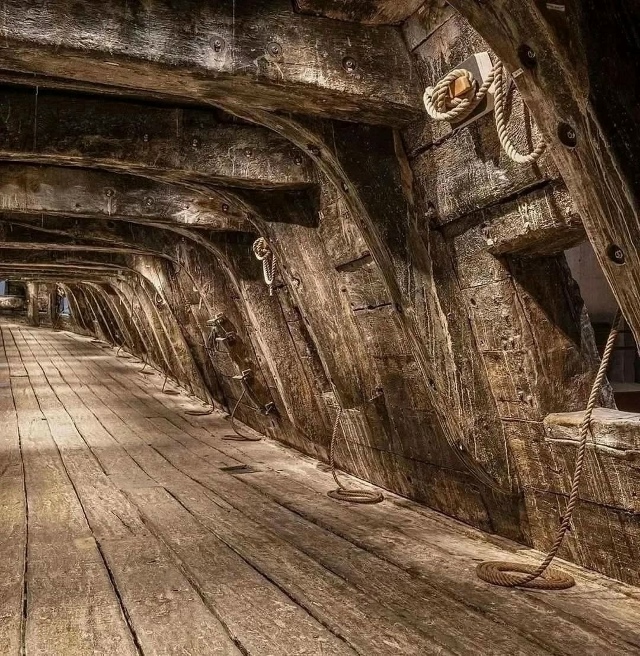 «Васа» — корабль-легенда и символ завышенных амбиций.
...