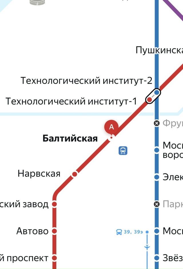 Анон
Играли в гляделки до Балтийской, я был синей куртк...