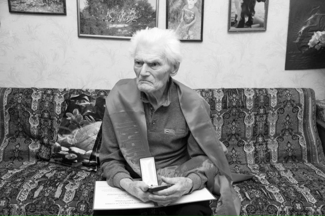 С прискорбием сообщаю, что ушел из жизни ветеран Велик?...