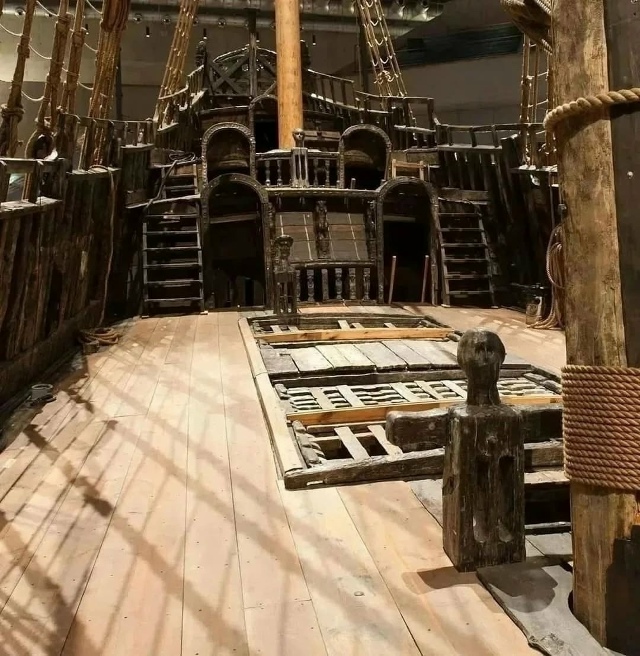 «Васа» — корабль-легенда и символ завышенных амбиций.
...