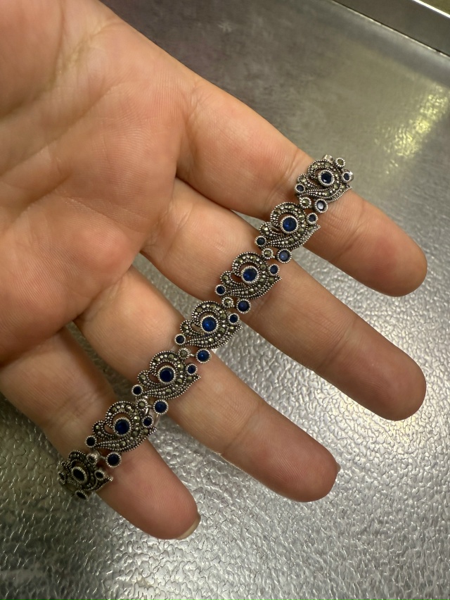 Сегодня ул.Демышева найден браслет,верну хозяину ❤️+79...