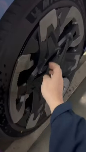 Как вам такой китайский авто?