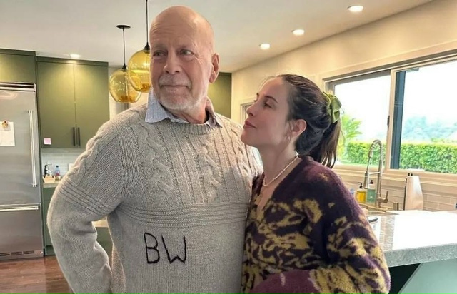 Семья Брюса Уиллиса приняла решение передать мозг акт?...