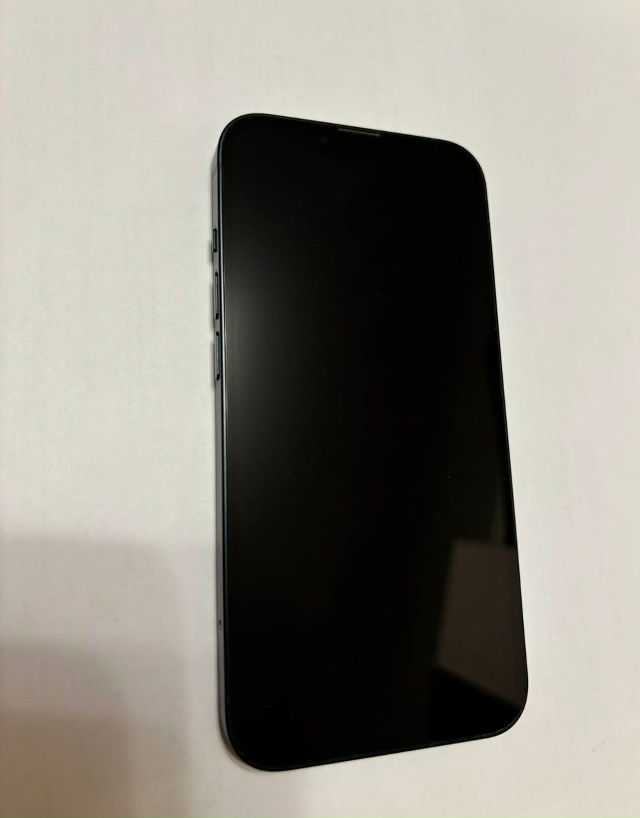 Фото 1-3. Продам iPhone 13. В хорошем состоянии.
128 ГБ. Цвет: с?...