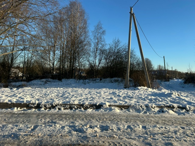 Остановка у агитатора так и не поставлена ни с одной из...