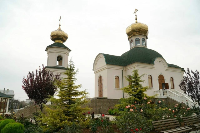 В Евпатории состоялось открытие и освящение статуи св?...