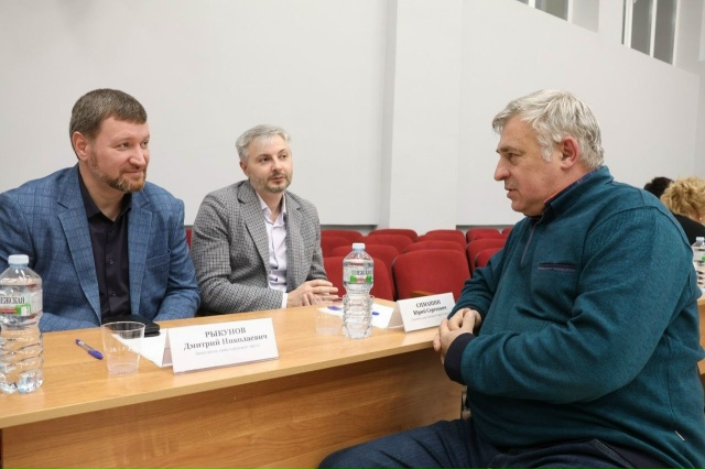 В протвинском лицее прошла выездная администрация
Г?...