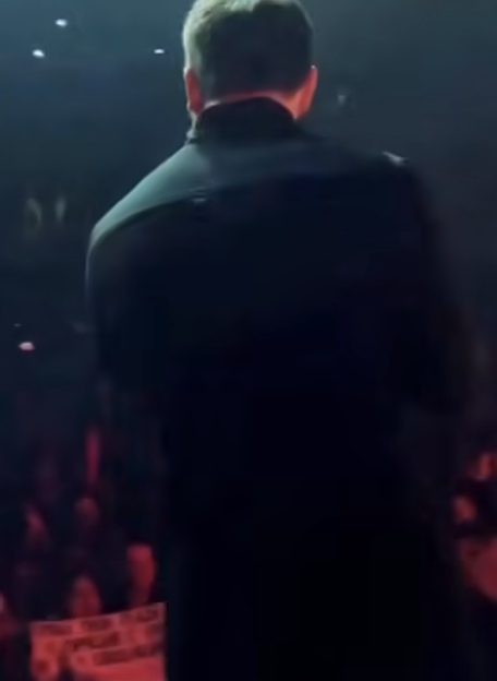 Открыл огонь по своим