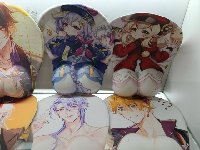 и ведь кто-то это покупает...