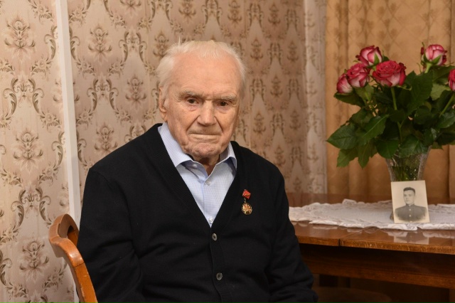 Ветеран из Балашихи отметил 100-летний юбилей
Борис Ан...