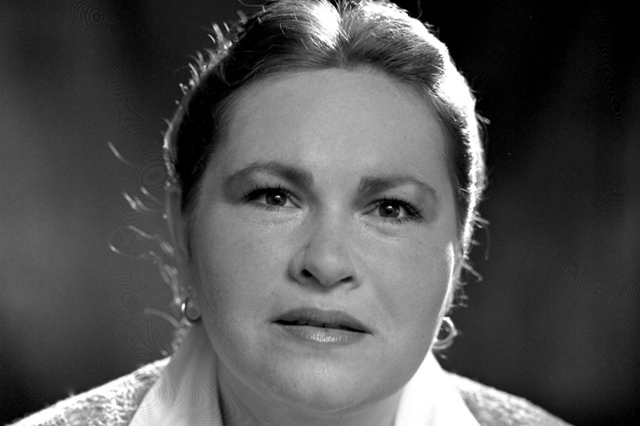 Я всегда маму помню только в трудах, только в работе. Он...