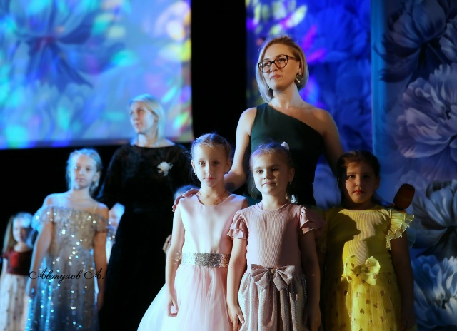 День матери в Можайском КДЦ: дань уважения и любви
В М...