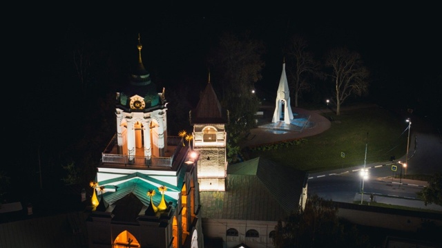 Красота ночного Ярославля 😍
📸 Александр Давидик