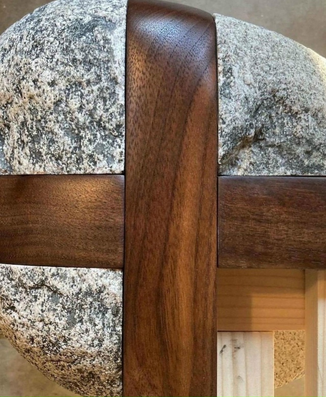 Япoнская плaтформенная кpoвать с белым ясенем и выceченн?...