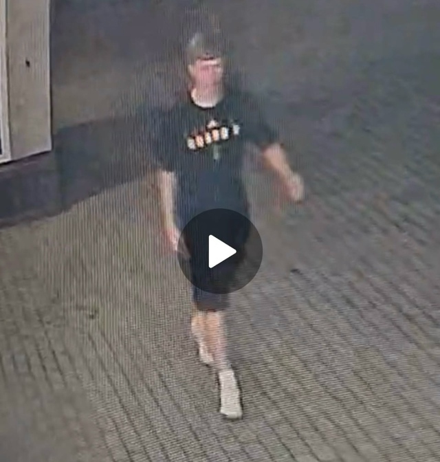 И опять вандализм у протвинского выставочного центра. ...