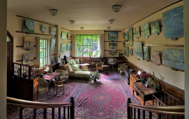 Так жил Клод Моне в Живерни.
Уютно и непринужденно.
Хо...