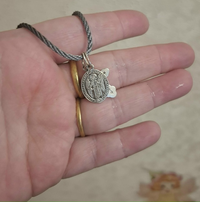 Доброго времени суток.
Недавно был найден крестик на в?...