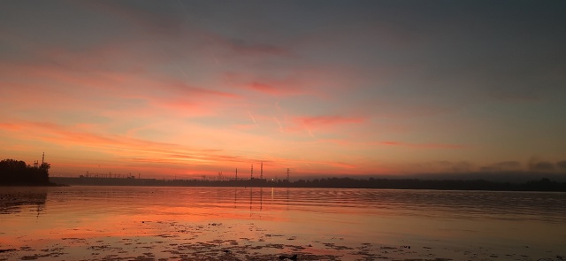 Утро на Каме