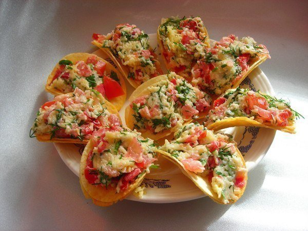 Закуска на чипсах: 7 вариантов оригинальной начинки