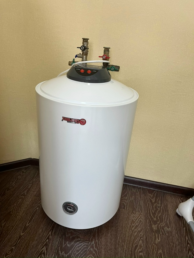 Продам бойлер за 10000, покупали за цену с сайта
В рабоче?...