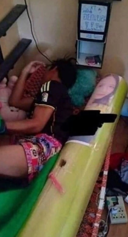 Тренерует в суровых испытаниях, чтоб потом Оказалось в...