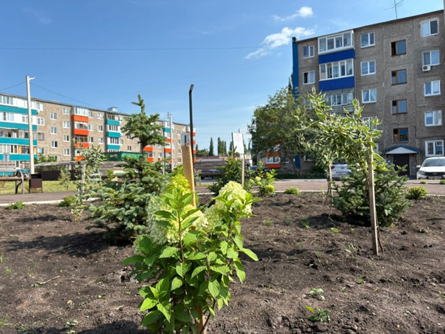 ? Глава города посетил проблемный «Башкирский дворик...