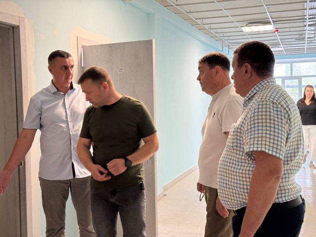 ? Завершается капитальная реконструкция школ Нефтек?...