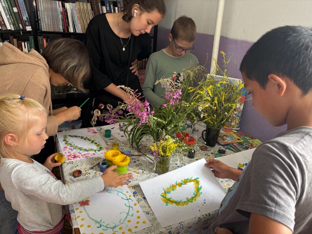 ✨🌼Я СПЛЕТУ СЕБЕ ВЕНОЧЕК
За окном уныло барабанит до?...