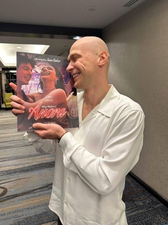 Юра Борисов на кинофестивале в Торонто встретился с Ан...