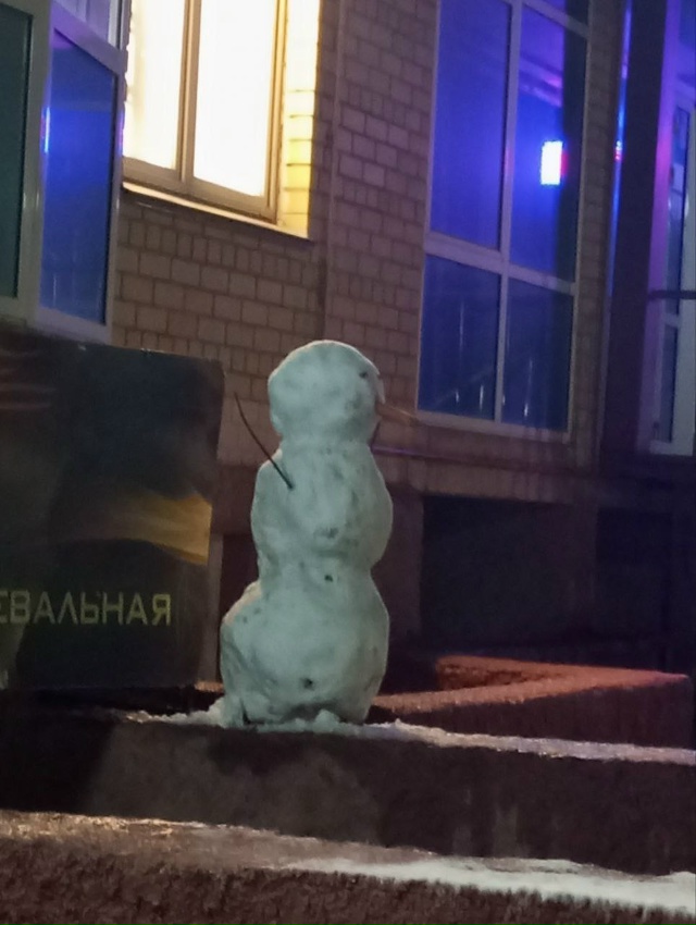 Жители делится своими☃ снеговиками
Ну что сказать: к...