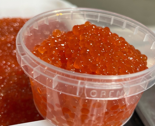 В продаже красная икра горбуши и кеты 2025 года
Не горчи?...