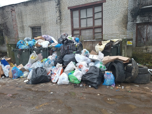 Администрация,когда вы уже начнёте замечать вокруг ба?...