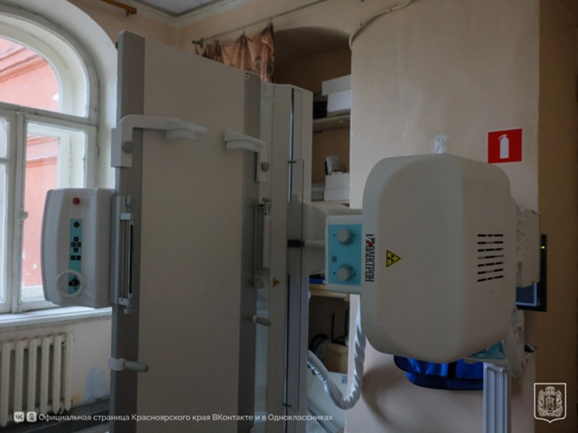 Губернатор Михаил Котюков посетил военный госпиталь К...