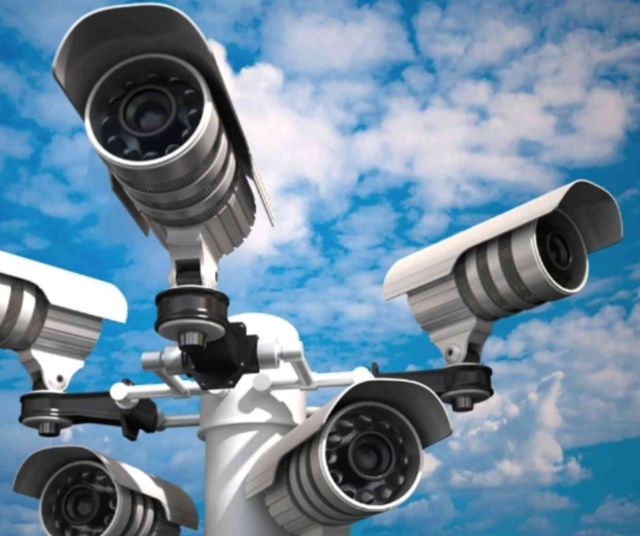 Подскажите пожалуйста, кто в Очере (кроме Ростелекома) ...