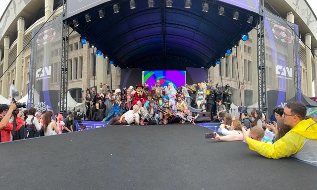 Конкурс косплея на VK Fest подходит к концу! 🎭✨
Уже совс?...