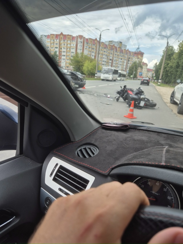 ❗ Авария на Грибоедова с мотоциклистом
Кто-нибудь зна...