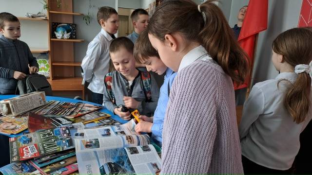 📚 Школьный выездной читальный зал: отдых с пользой!
19 ...