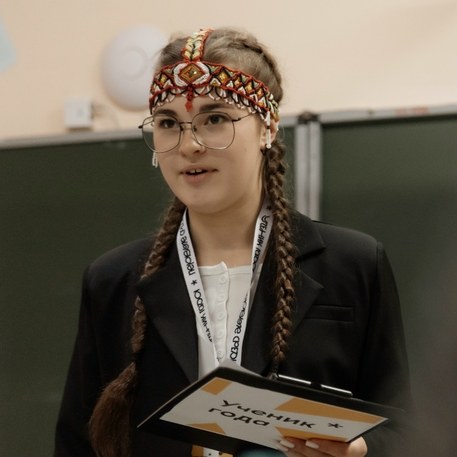 Ученица школы № 4 Екатерина Вокуева участвует в финаль...