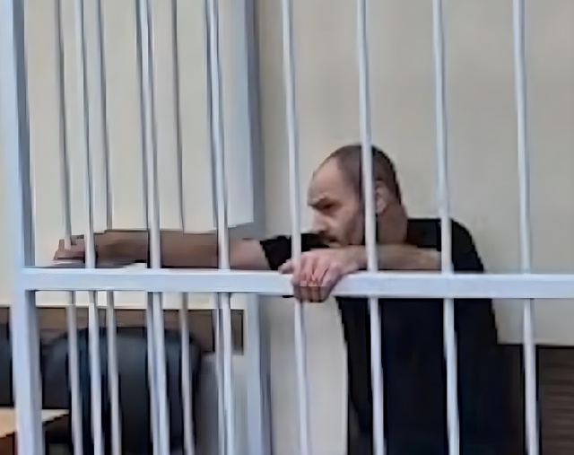 Житель Абхазии пытался провезти наркотики через грани...