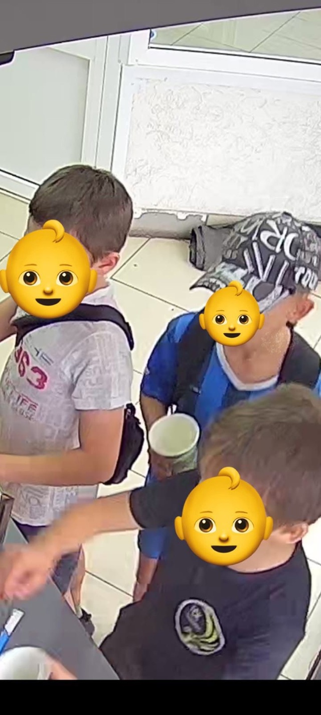 Родители позвоните 89293131940