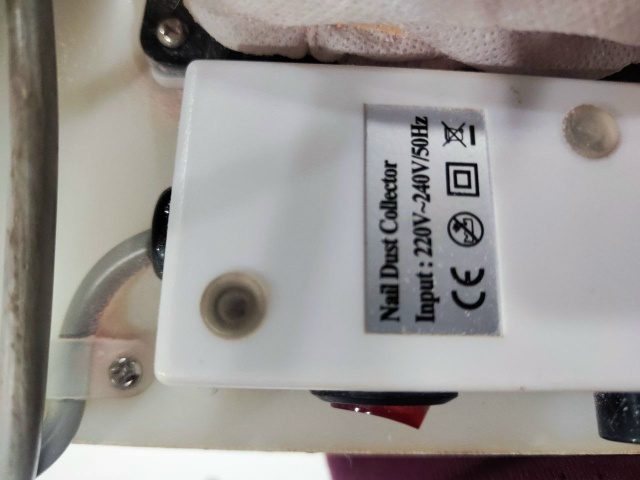 Продается оборудование б/у в косметологический кабине...