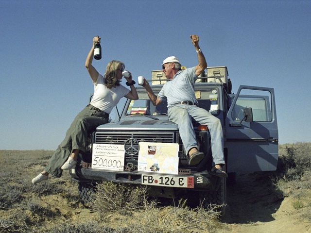 Невероятное путешествие по всему миру совершил немец ?...